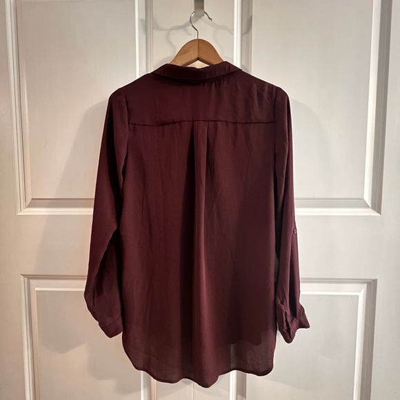 Button down burgundy blouse - Picture 2 of 2